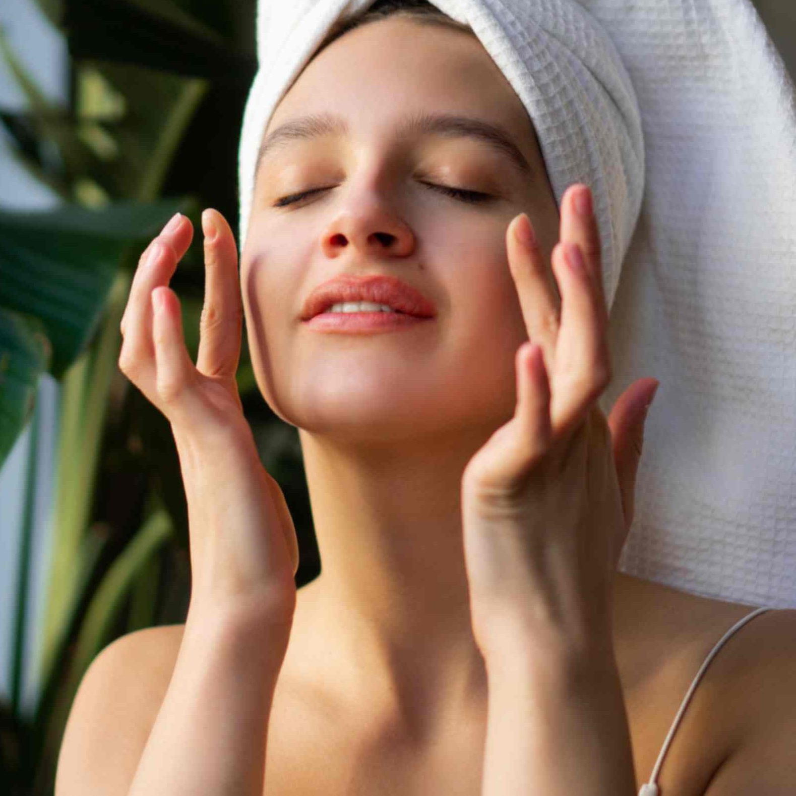 روتین پوستی شب و روز: راهنمای کامل گام به گام برای پوستی درخشان و لطیف